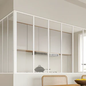 Glazen hoekbinnenraam in industriële stijl in gepoederlakt aluminium – L210 x L120 x H105 – Wit – BAYVIEW Glazen hoekbinnenraam in industriële stijl in gepoederlakt aluminium – L210 x L120 x H105 – Wit – BAYVIEW