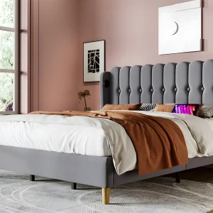Gewatteerd linnen bed 140x200cm – met oplaadpoorten en lattenbodem – Grijs Gewatteerd linnen bed 140x200cm – met oplaadpoorten en lattenbodem – Grijs