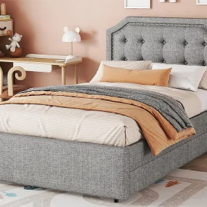Gestoffeerd bed in linnenstof met 2 lades – 90x200cm – hoofdeinde versierd met klinknagels – Grijs Gestoffeerd bed in linnenstof met 2 lades – 90x200cm – hoofdeinde versierd met klinknagels – Grijs