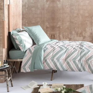 Guy Laroche Nina theegroen dekbedovertrek 155×220 cm Guy Laroche Nina theegroen dekbedovertrek 155×220 cm