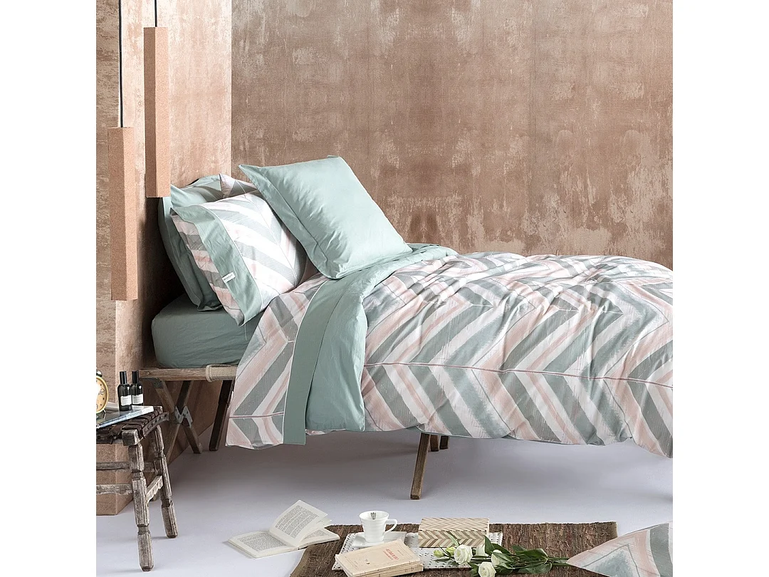 Guy Laroche Nina theegroen dekbedovertrek 240x220 cm