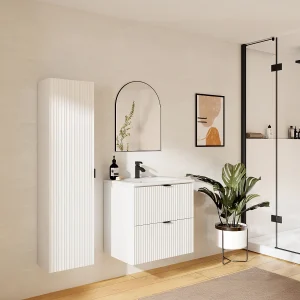 Gestreepte hangende badkamerkolom, mat wit, 3 planken, ZEVINI Gestreepte hangende badkamerkolom, mat wit, 3 planken, ZEVINI