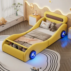 Gestoffeerd bed 90 x 200 cm in de vorm van een auto – lichtgevende wielen – PU leer – Lattenbodem – Geel (zonder matras)