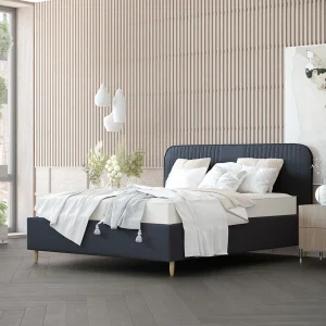 Gestoffeerd bed Livy – 180 x 200 cm – geweven stof – marineblauw Gestoffeerd bed Livy – 180 x 200 cm – geweven stof – marineblauw