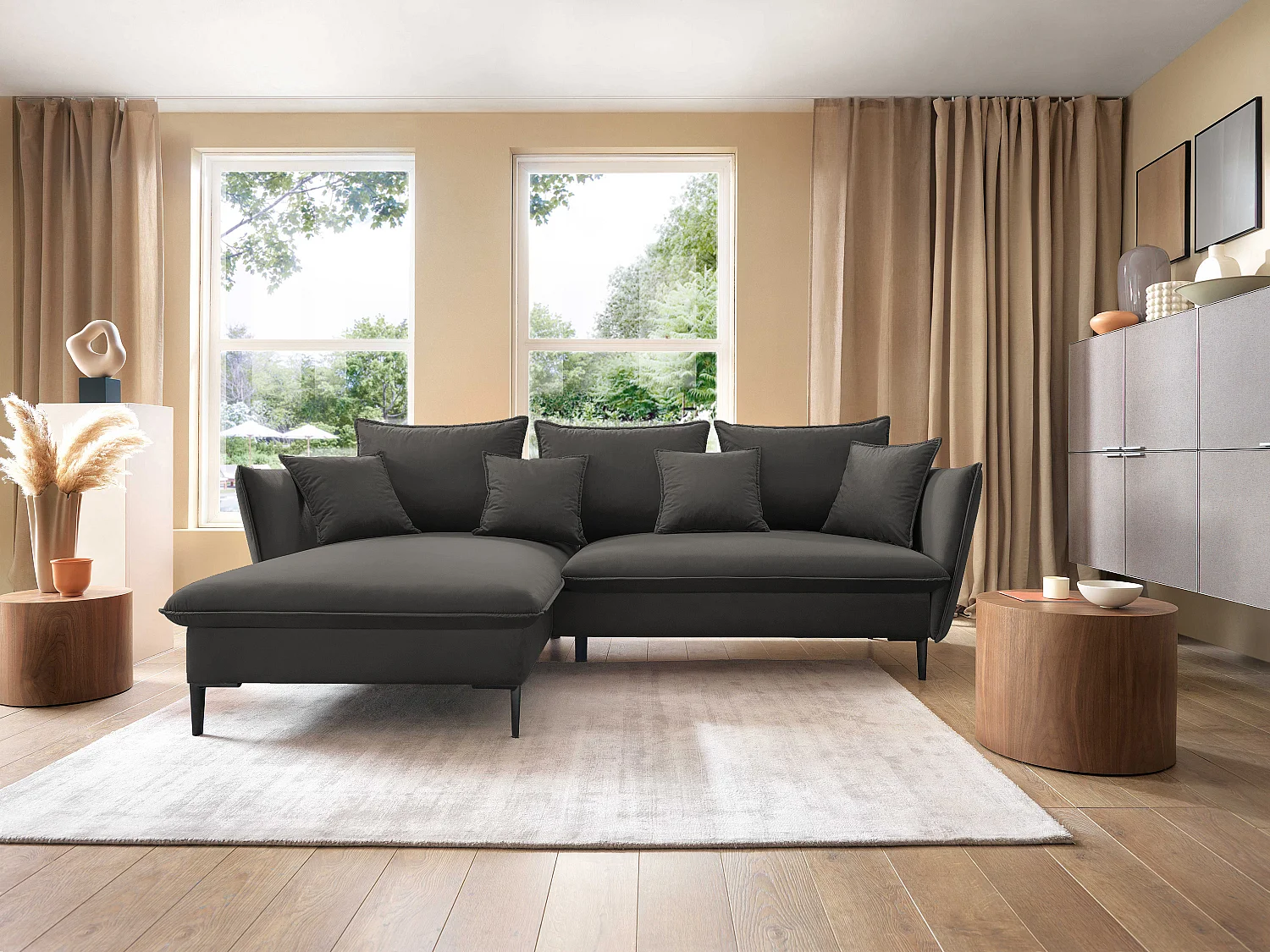 Hoekbank GLOSS met slaapfunctie, ottomane & gouden poten – fluwelen bank in GLOSSstijl met sierkussens, 258x167x91cm, Linkerkant ZWART