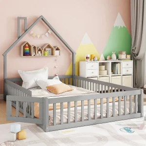 Gestoffeerd bed 140×200 cm in grijs grenen met lattenbodem, huisstijl met schoorsteen, voor kinderkamer Gestoffeerd bed 140×200 cm in grijs grenen met lattenbodem, huisstijl met schoorsteen, voor kinderkamer