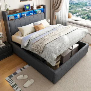 Gestoffeerd tweepersoonsbed met opbergruimte – 140 x 200 cm – met ledverlichting + USB-aansluiting – Hoofdbord met opbergruimte – Linnen stof – Grijs Gestoffeerd tweepersoonsbed met opbergruimte – 140 x 200 cm – met ledverlichting + USB-aansluiting – Hoofdbord met opbergruimte – Linnen stof – Grijs