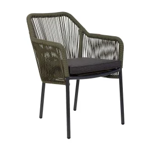 Groene rotan stoel voor thuis
