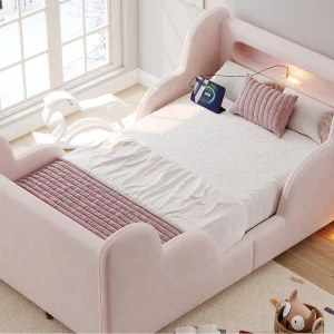Gestoffeerd kinderbed 90×200 cm – met veiligheidshekken – poten van massief hout – bouclé stof – roze (matras niet inbegrepen) Gestoffeerd kinderbed 90×200 cm – met veiligheidshekken – poten van massief hout – bouclé stof – roze (matras niet inbegrepen)